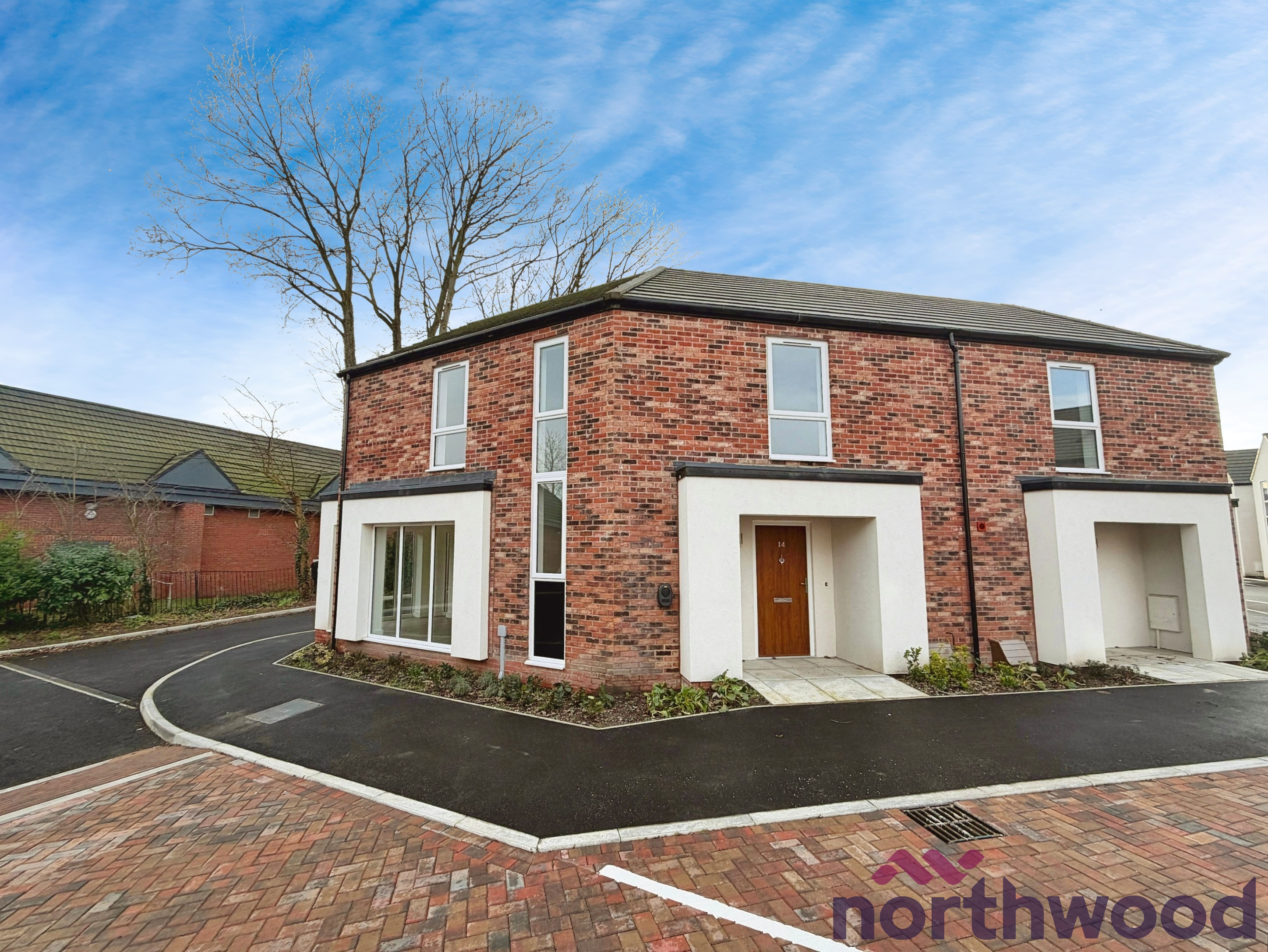 3 bedroom Semi-detached house To Let