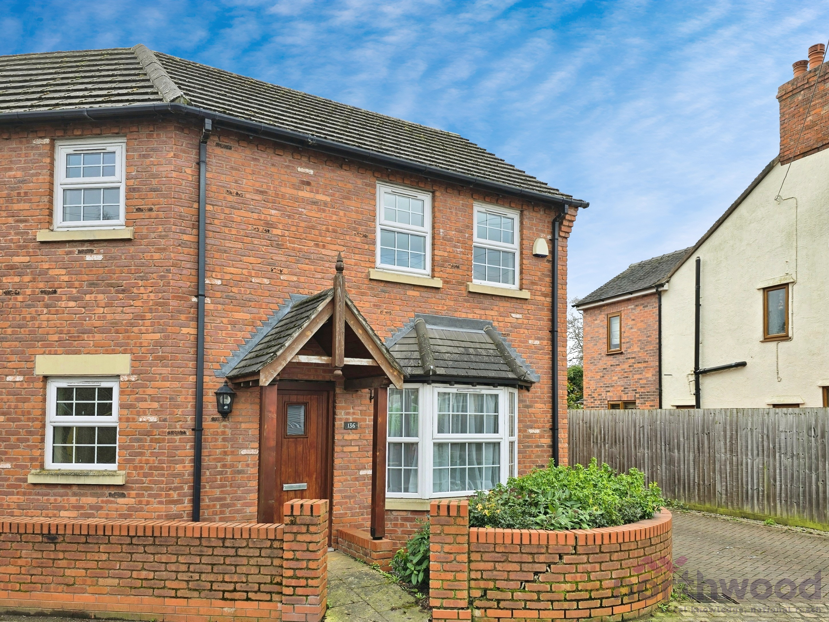 2 bedroom Mews house To Let
