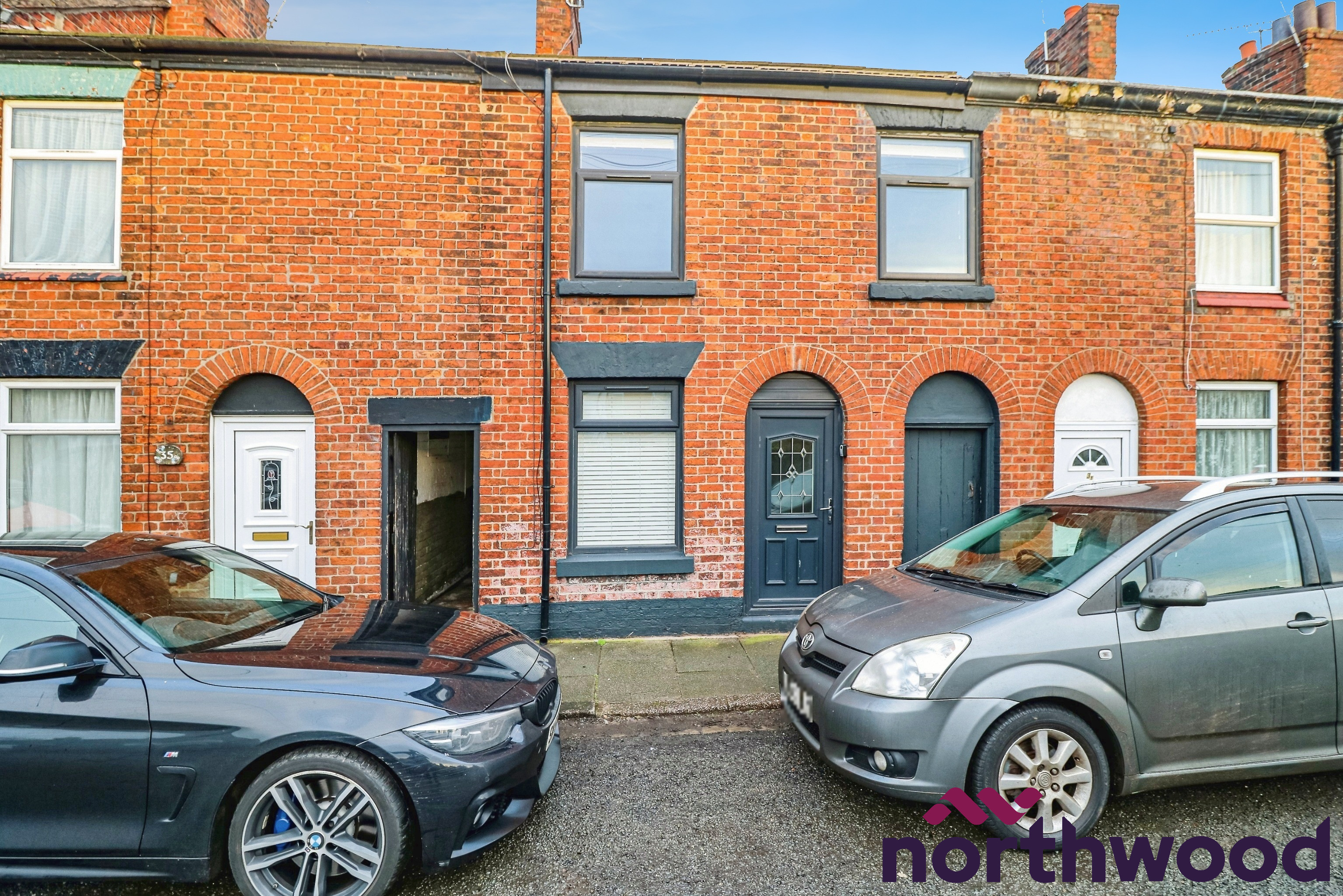 3 bedroom Terraced House To Let