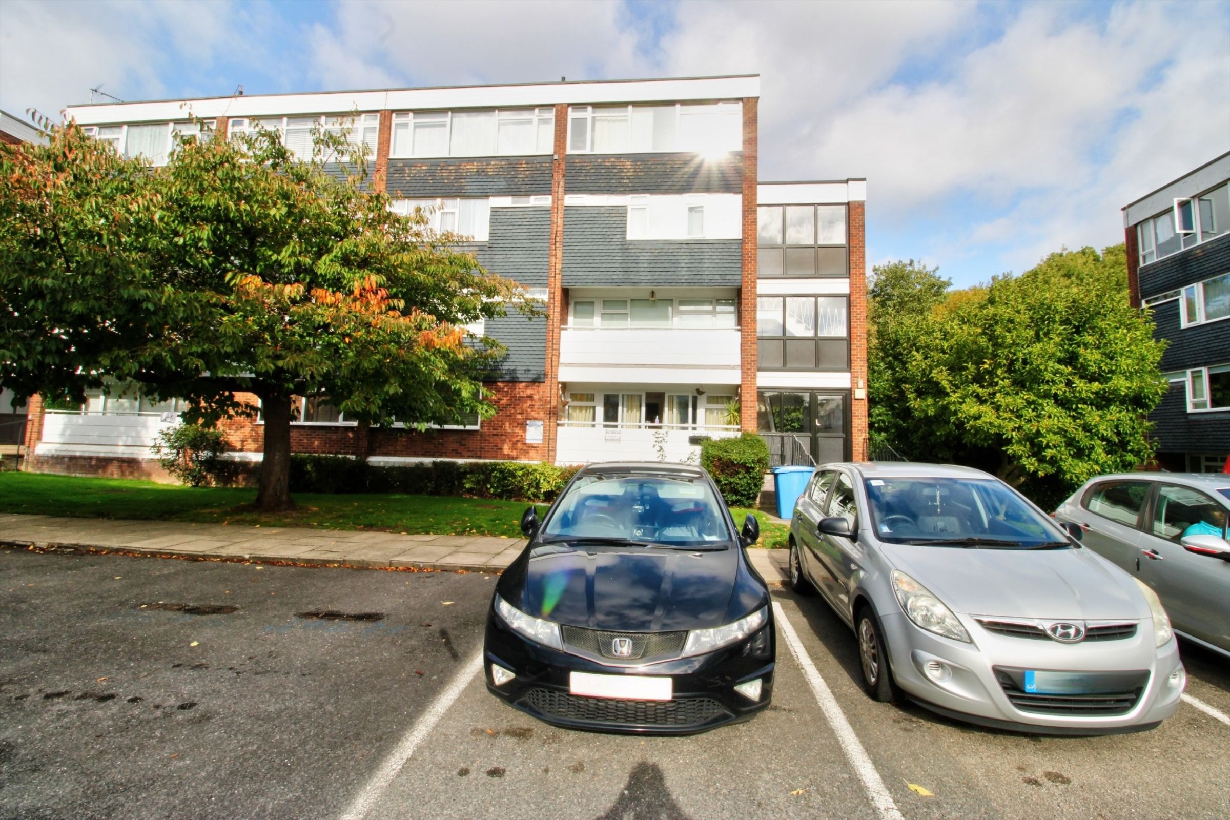 2 bedroom Flat Under Offer