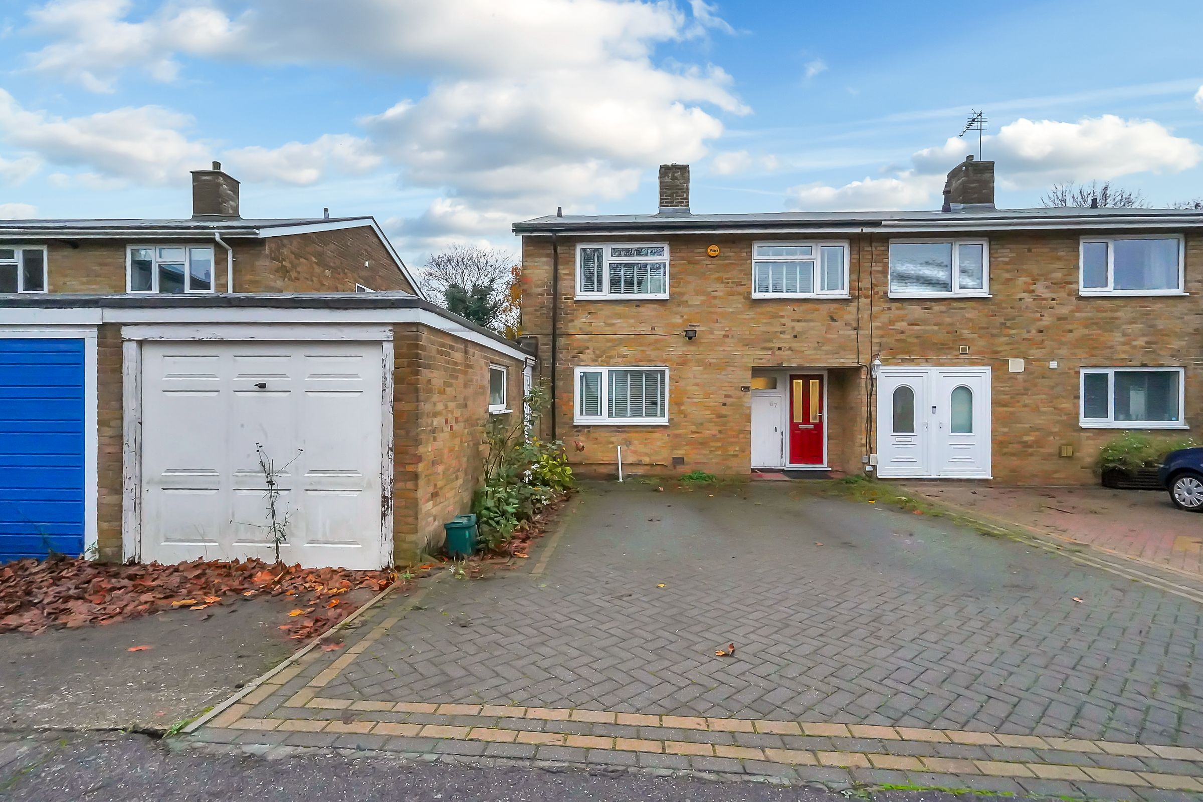 4 bedroom Semi-detached house For Sale