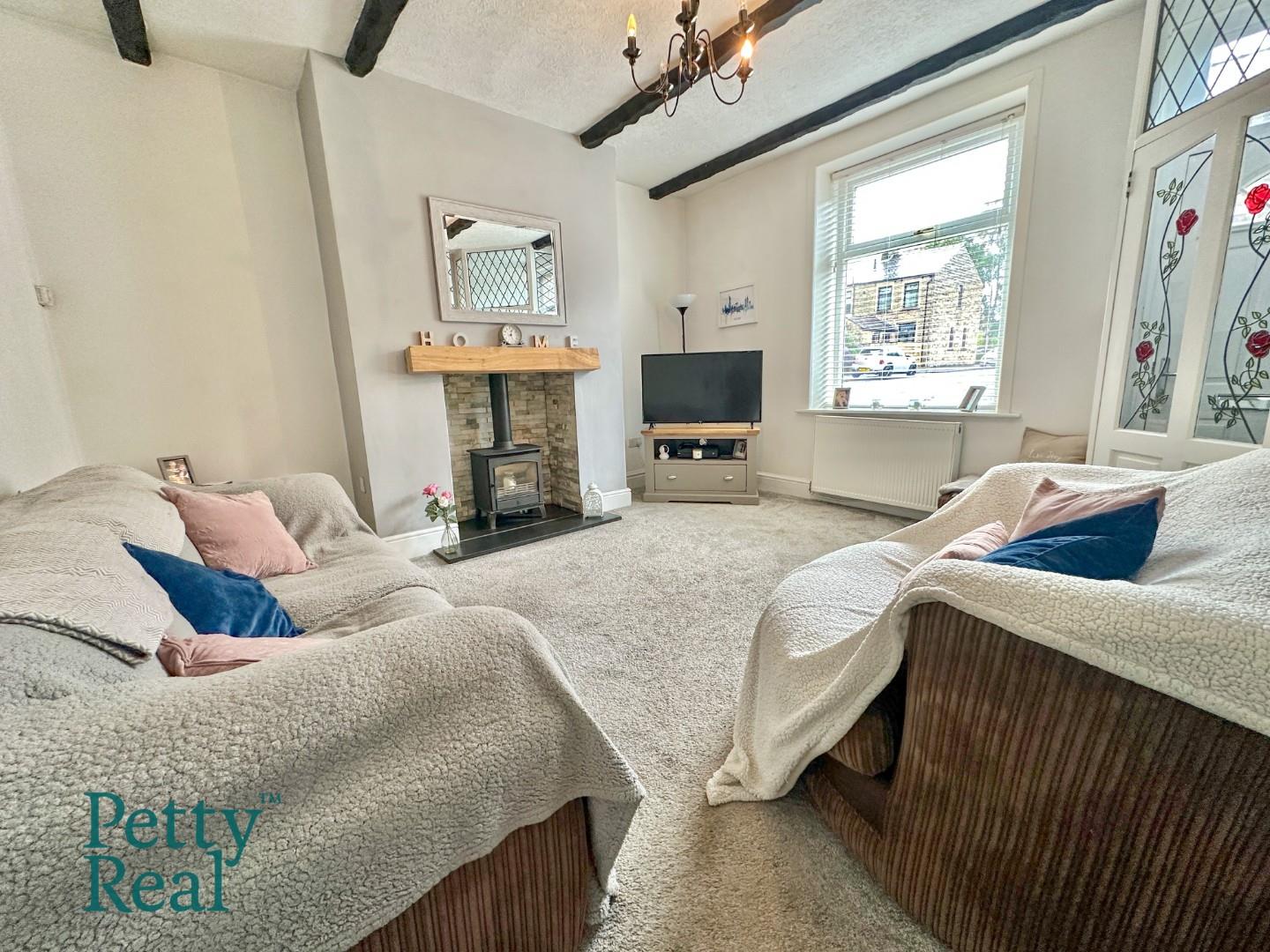 2 bedroom Terraced House Under Offer