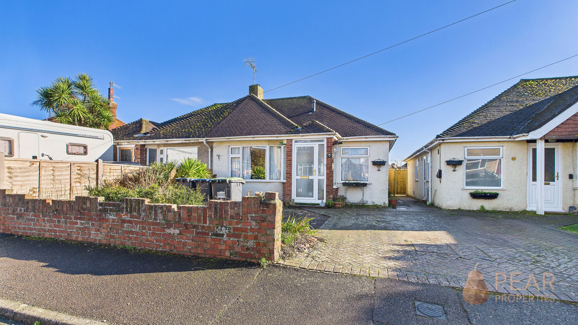2 bedroom Link detached house Under Offer
