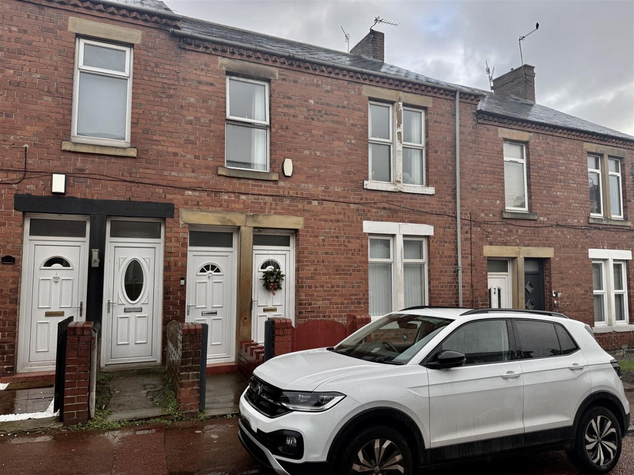 3 bedroom Apartment Under Offer