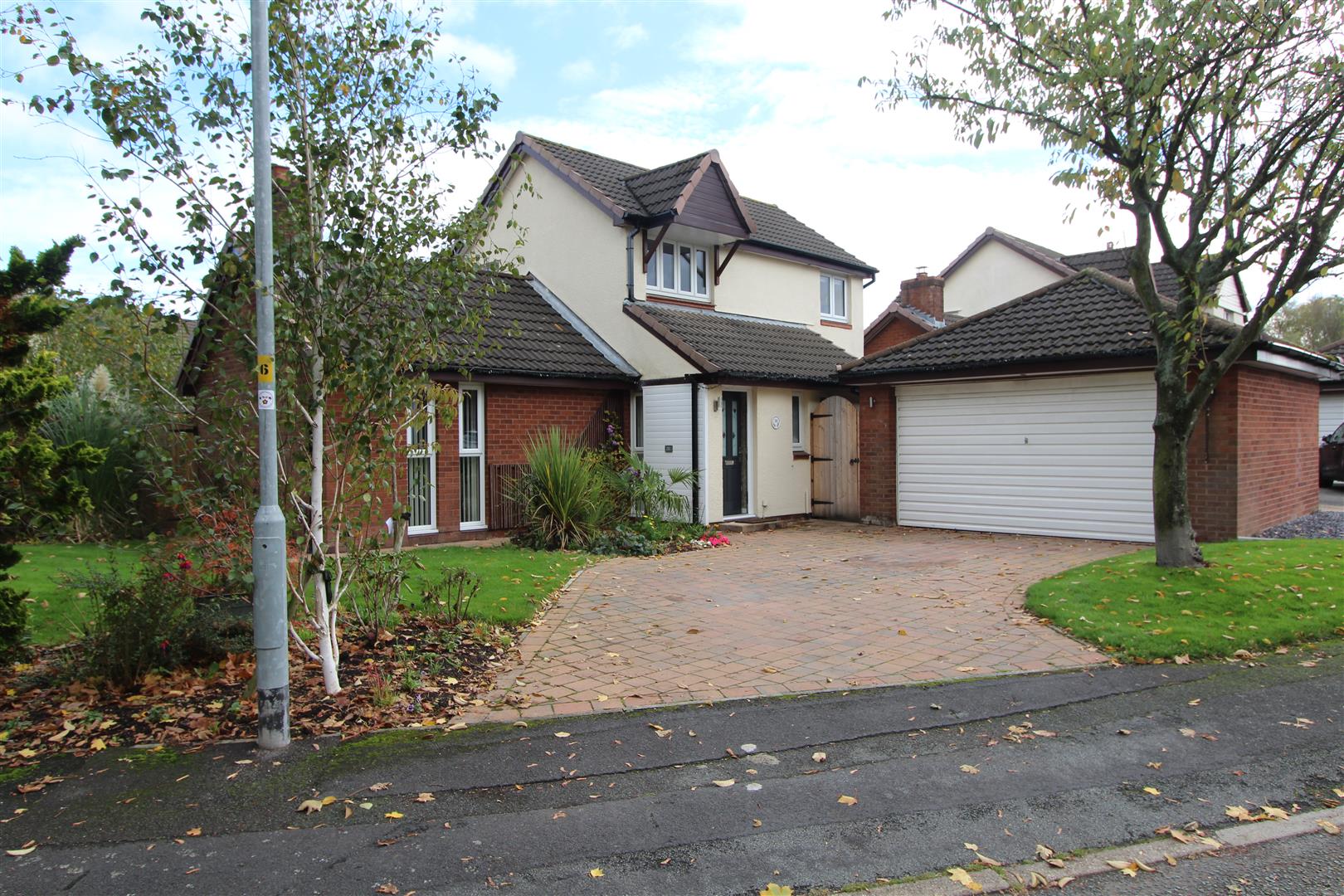  Detached house Under Offer