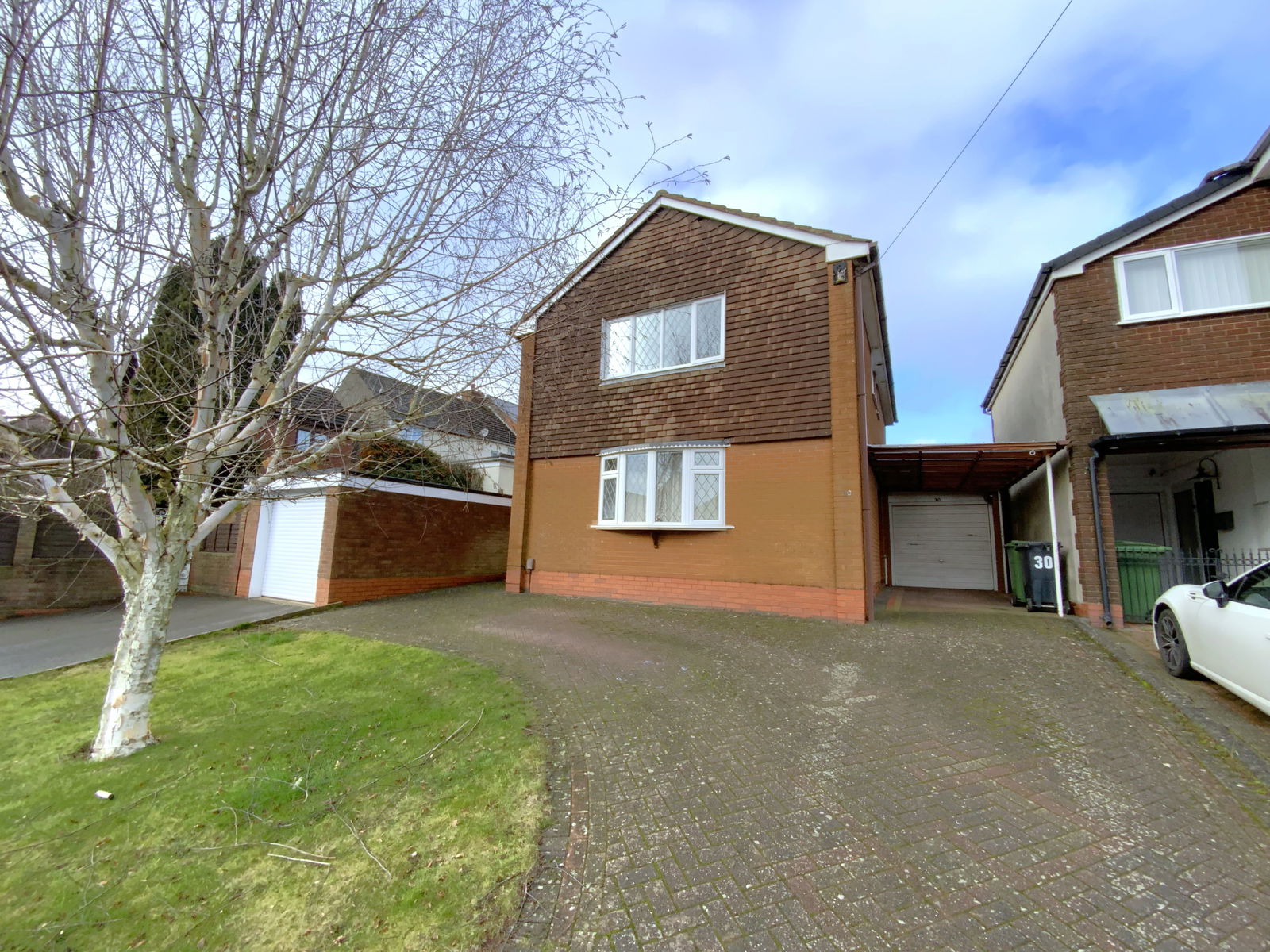 3 bedroom Detached house For Sale