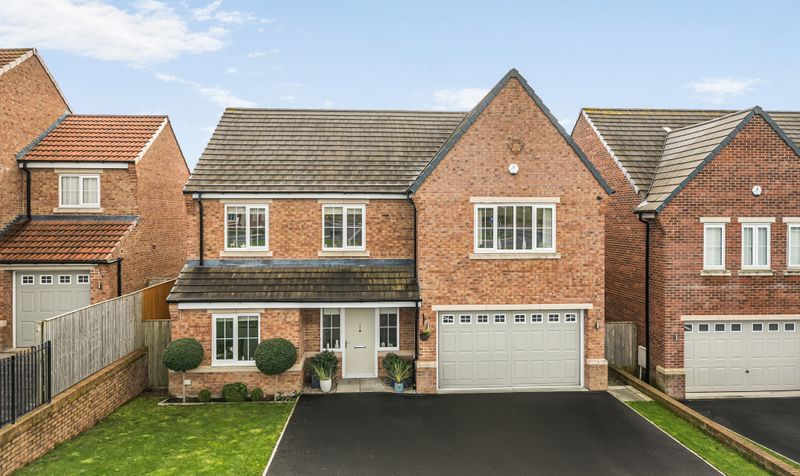 5 bedroom Detached house For Sale