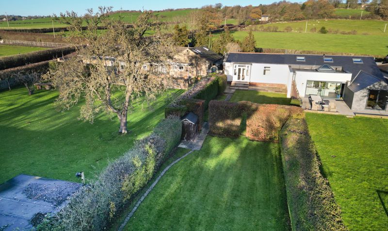 2 bedroom Detached bungalow Under Offer