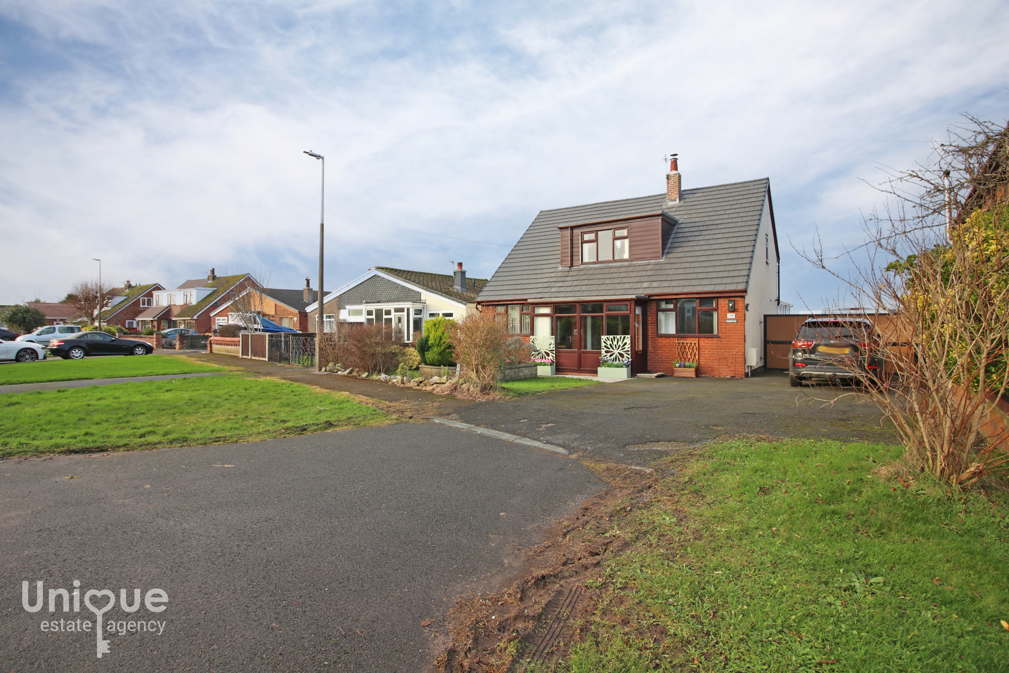 5 bedroom Link detached house For Sale
