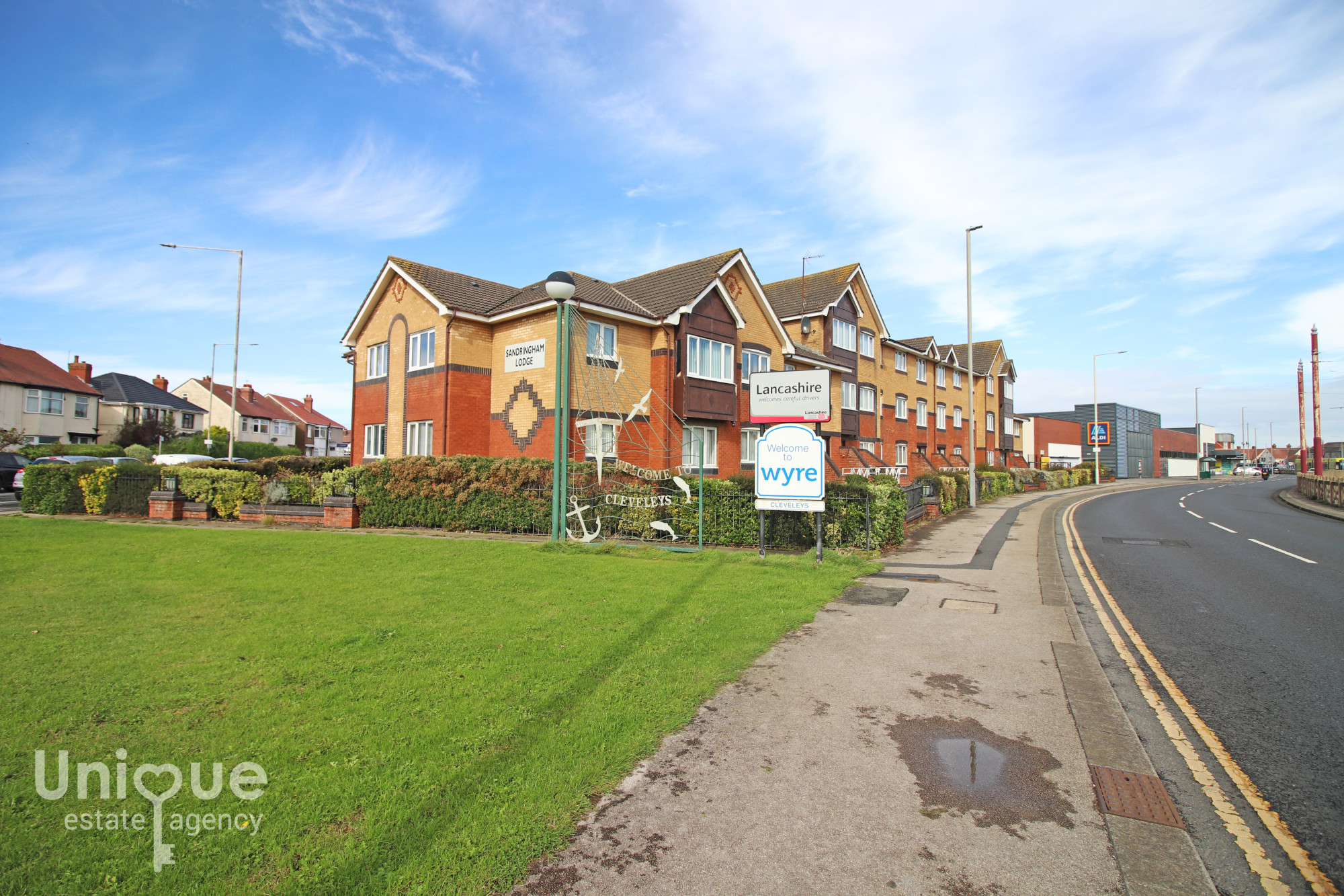 1 bedroom Block of Apartments Under Offer