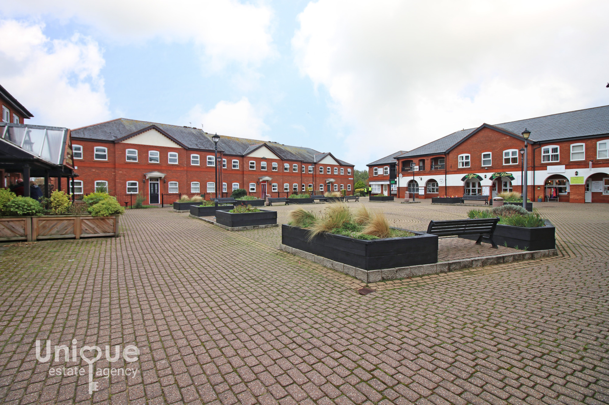 2 bedroom Block of Apartments To Let