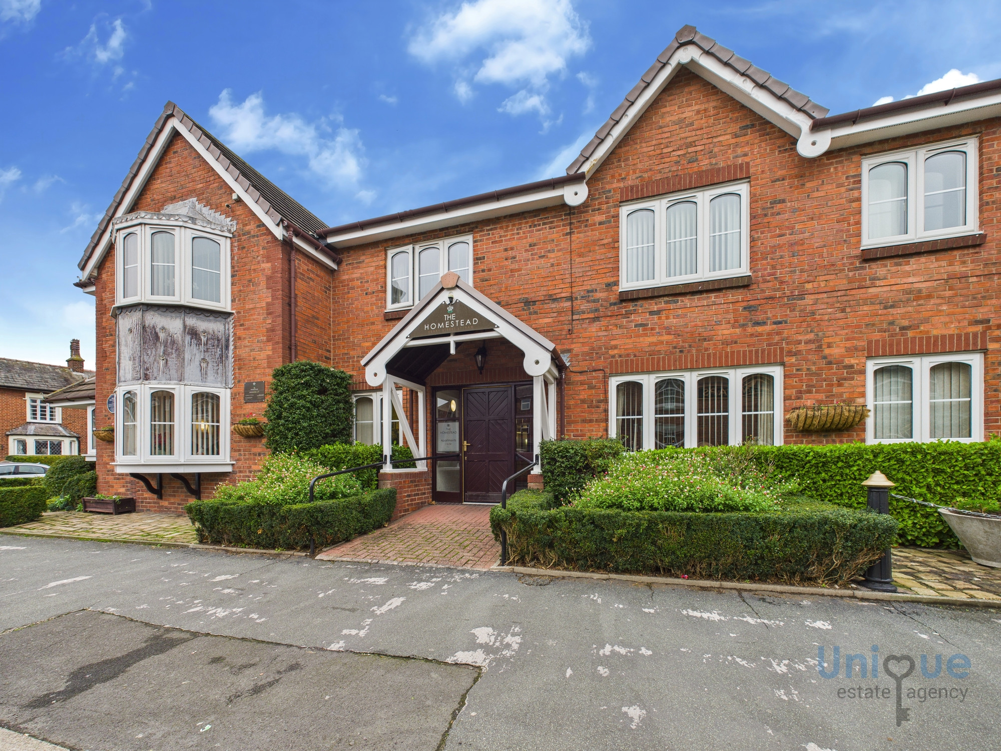 1 bedroom Block of Apartments To Let
