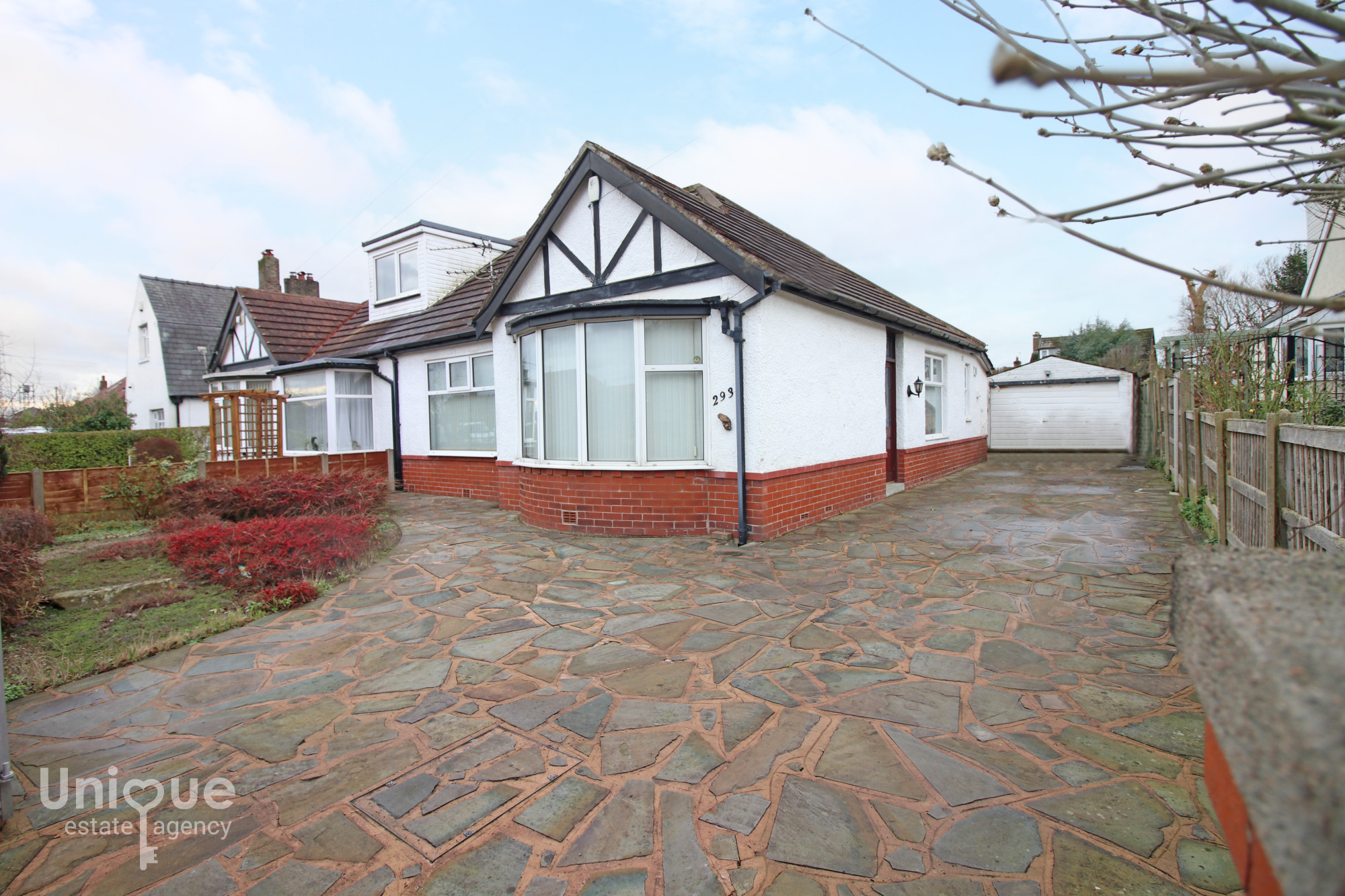 2 bedroom Detached bungalow Under Offer