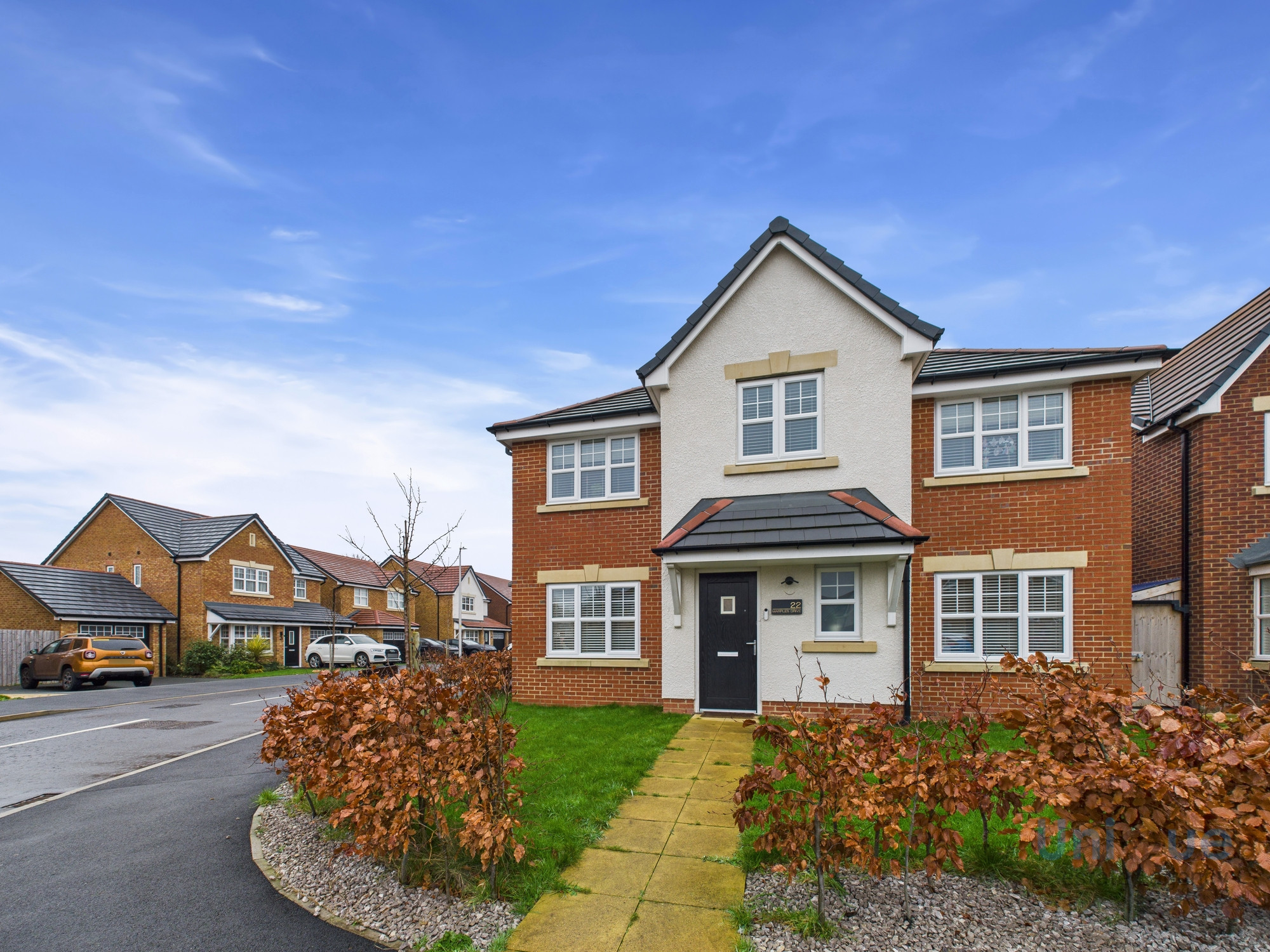 4 bedroom Detached house Under Offer