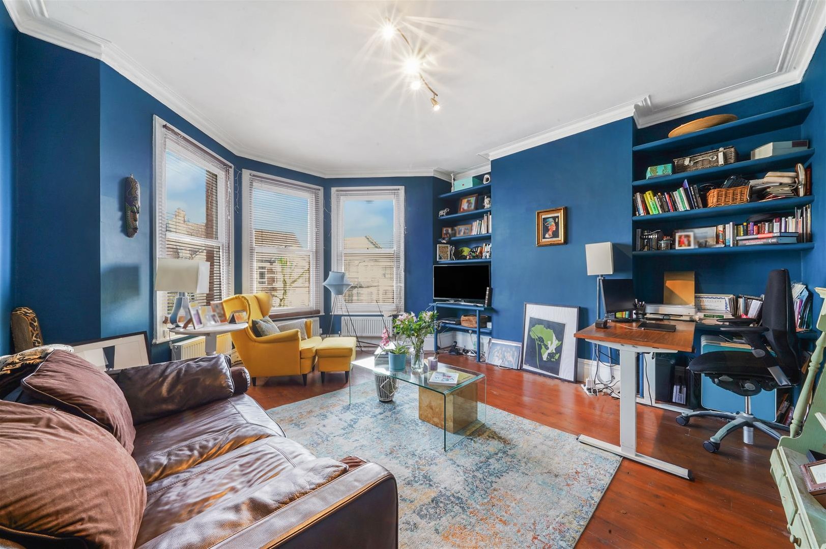 1 bedroom Detached house Under Offer