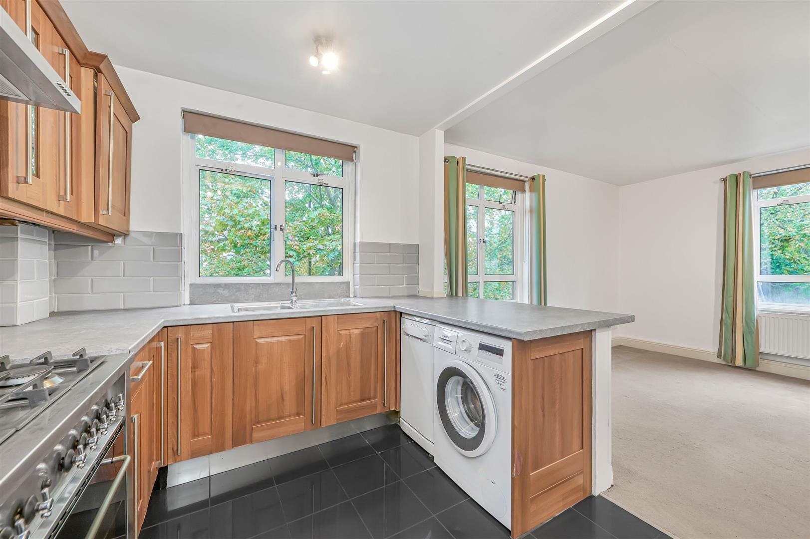 2 bedroom Flat Sold