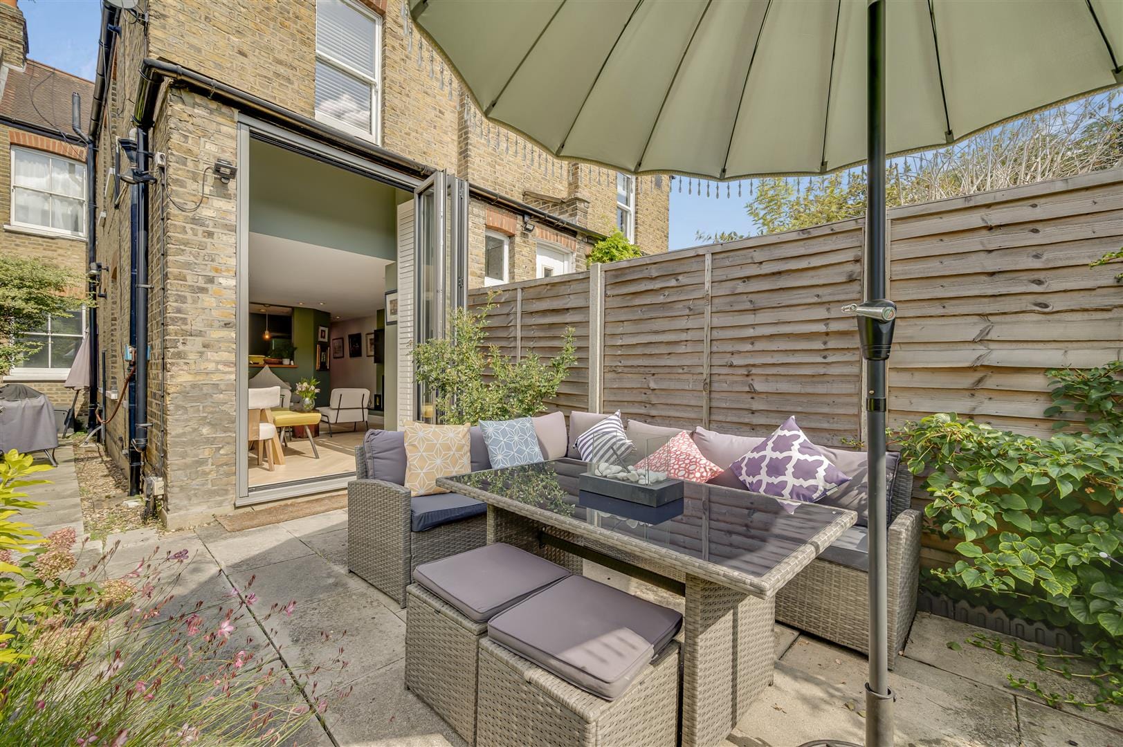 2 bedroom Flat Sold