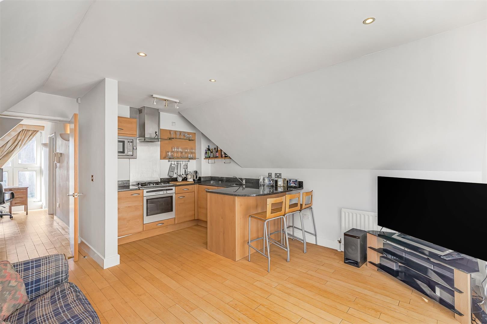 1 bedroom Flat Let
