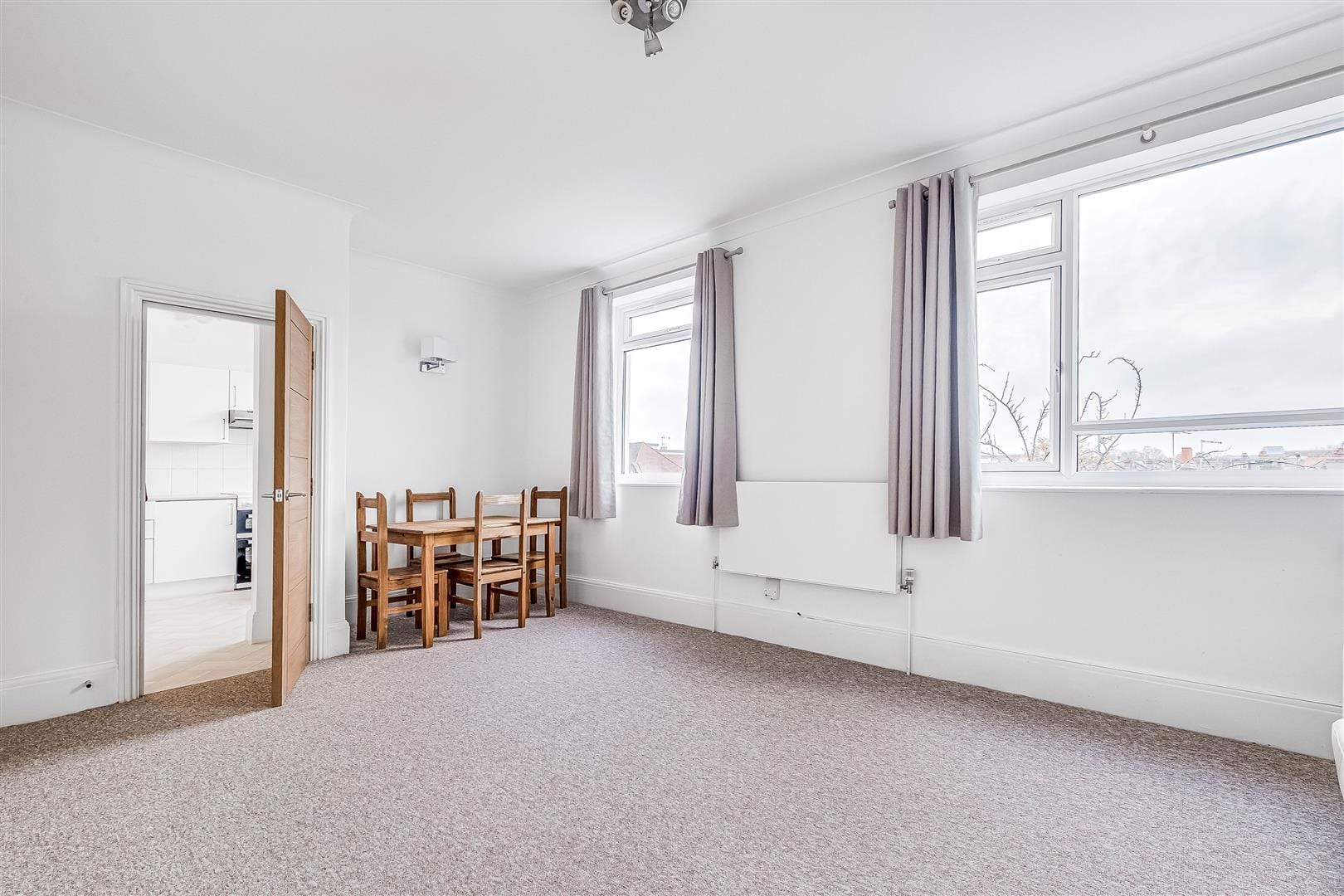 3 bedroom Flat Let