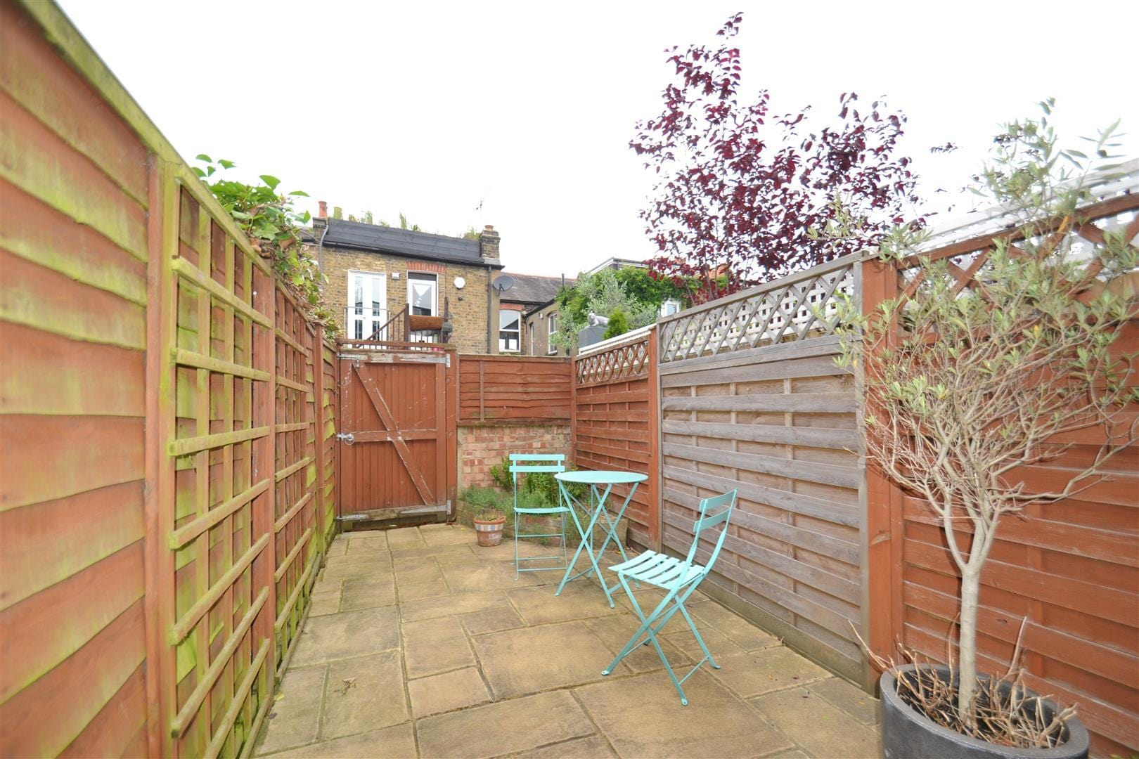 2 bedroom Flat Sold