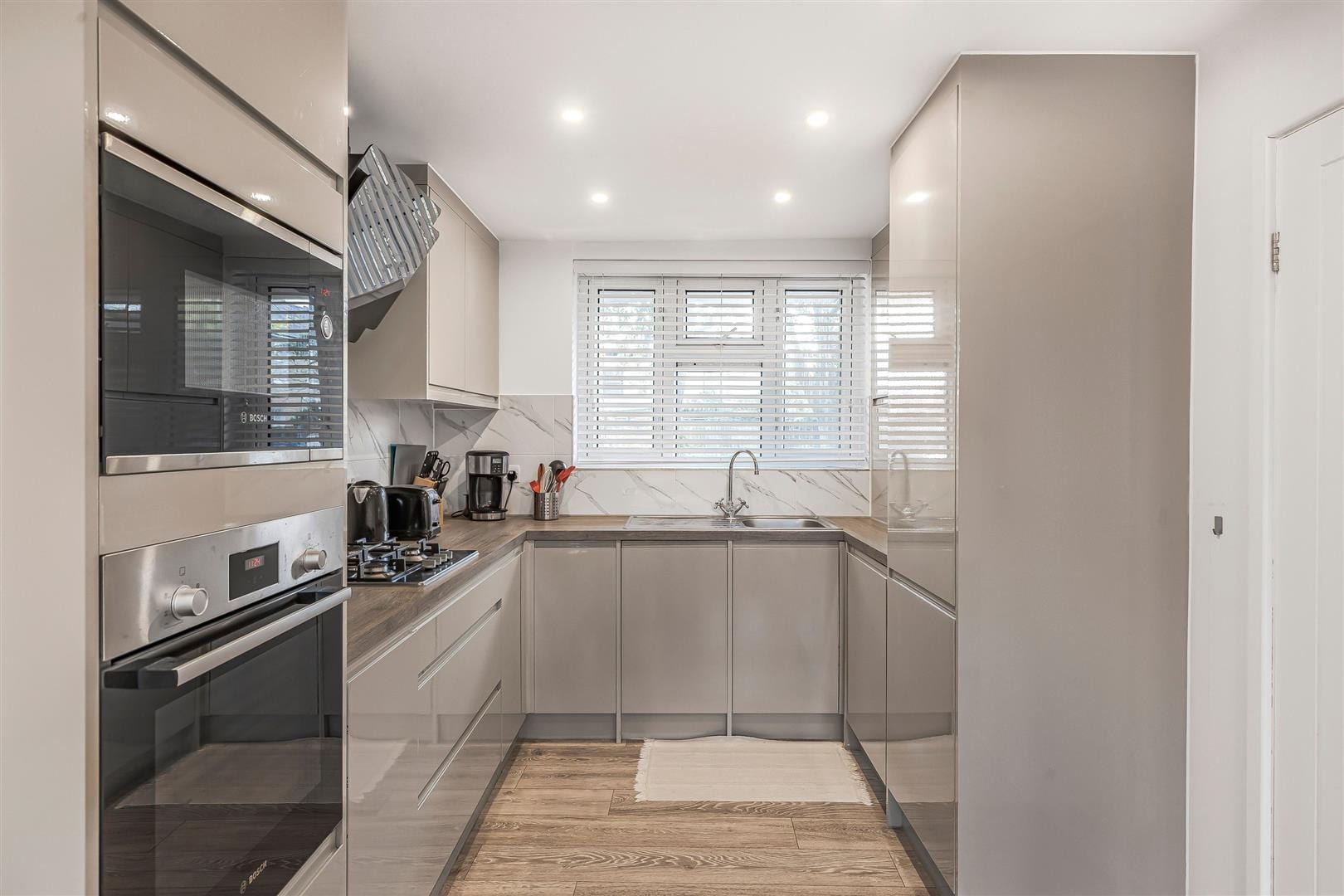 1 bedroom Flat Let