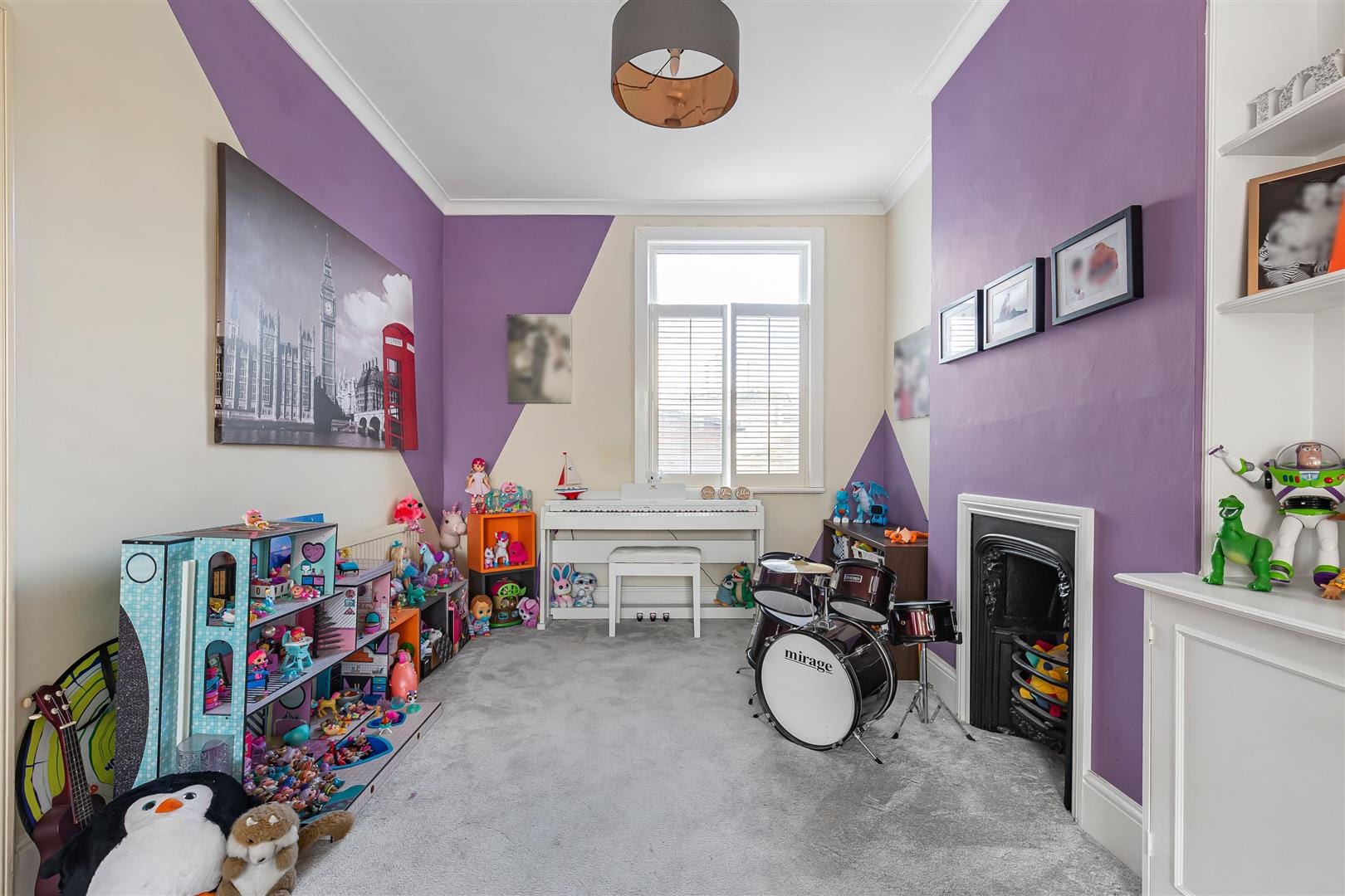 4 bedroom Terraced House Let