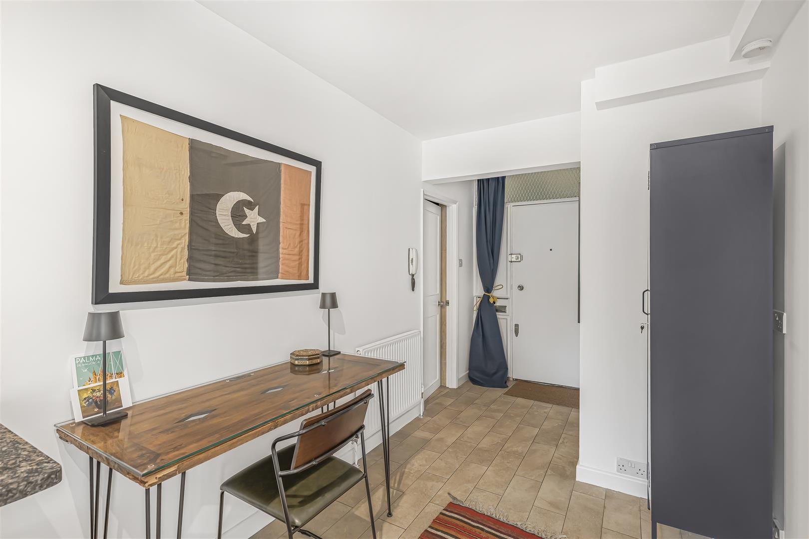 1 bedroom Flat Let