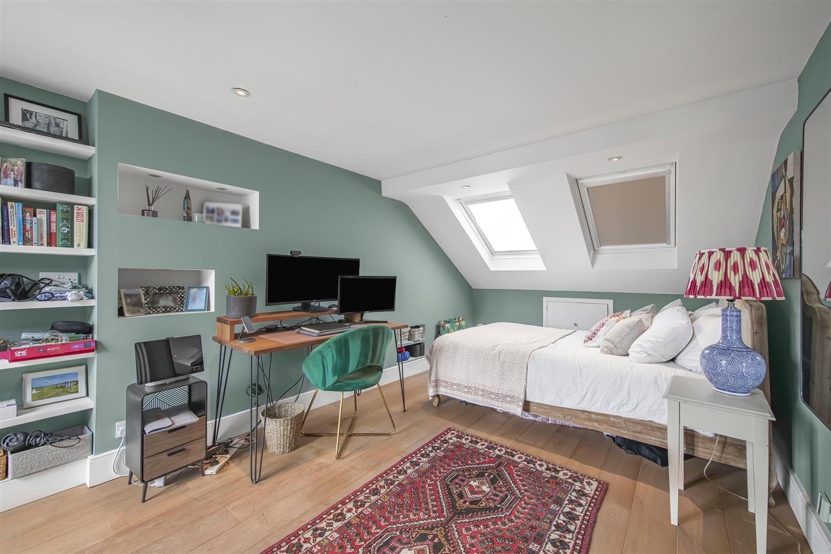 4 bedroom Terraced House Let