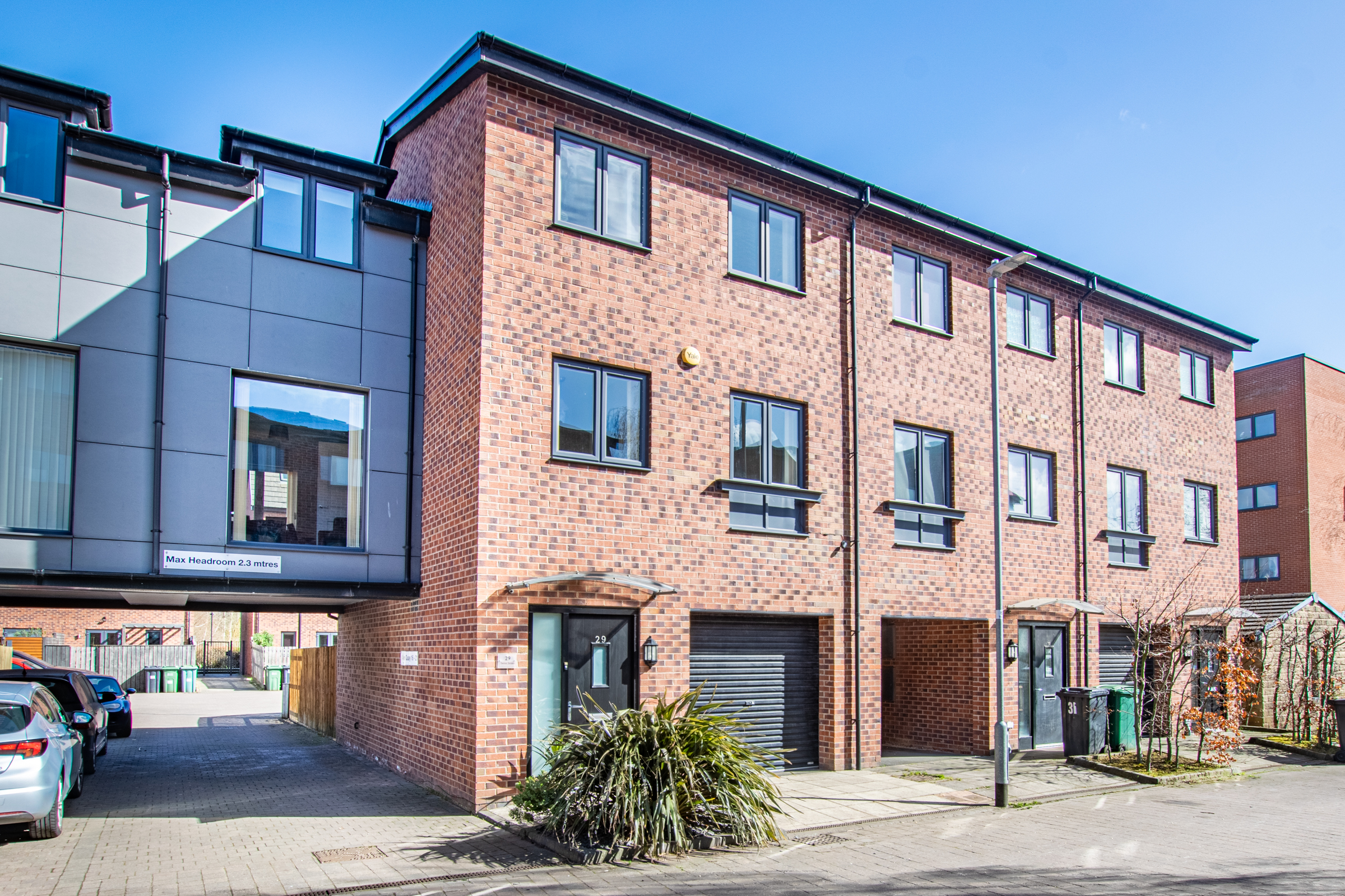 4 bedroom Town house Under Offer