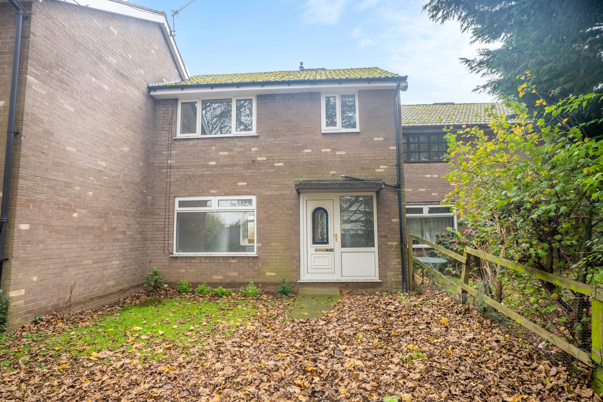 3 bedroom Terraced bungalow For Sale