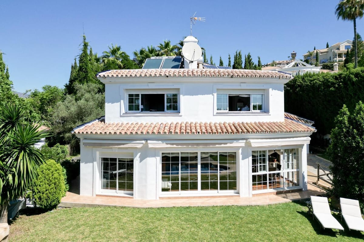 4 bedroom Villa For Sale