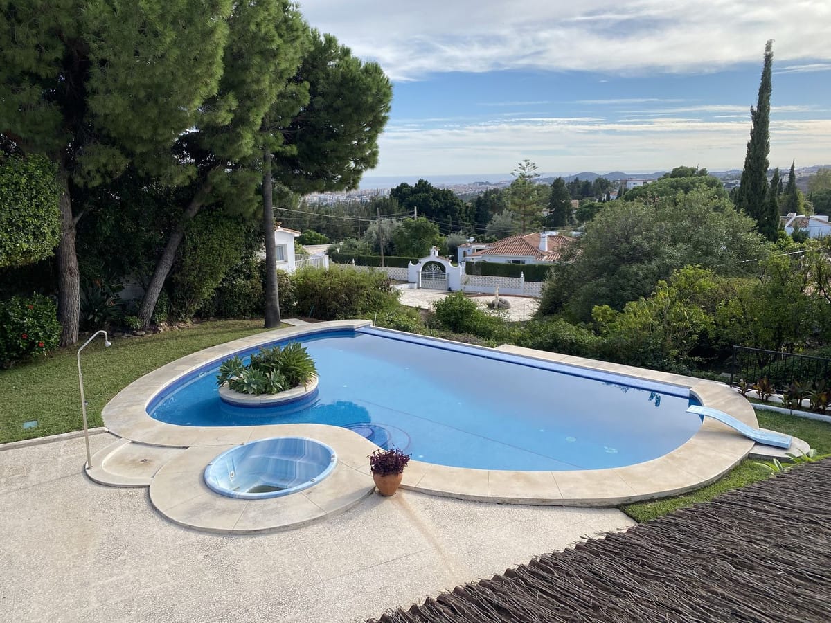 4 bedroom Villa For Sale