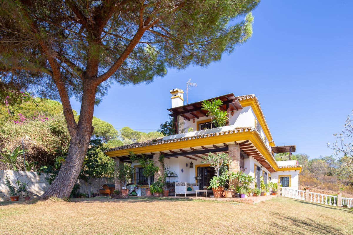 4 bedroom Villa For Sale