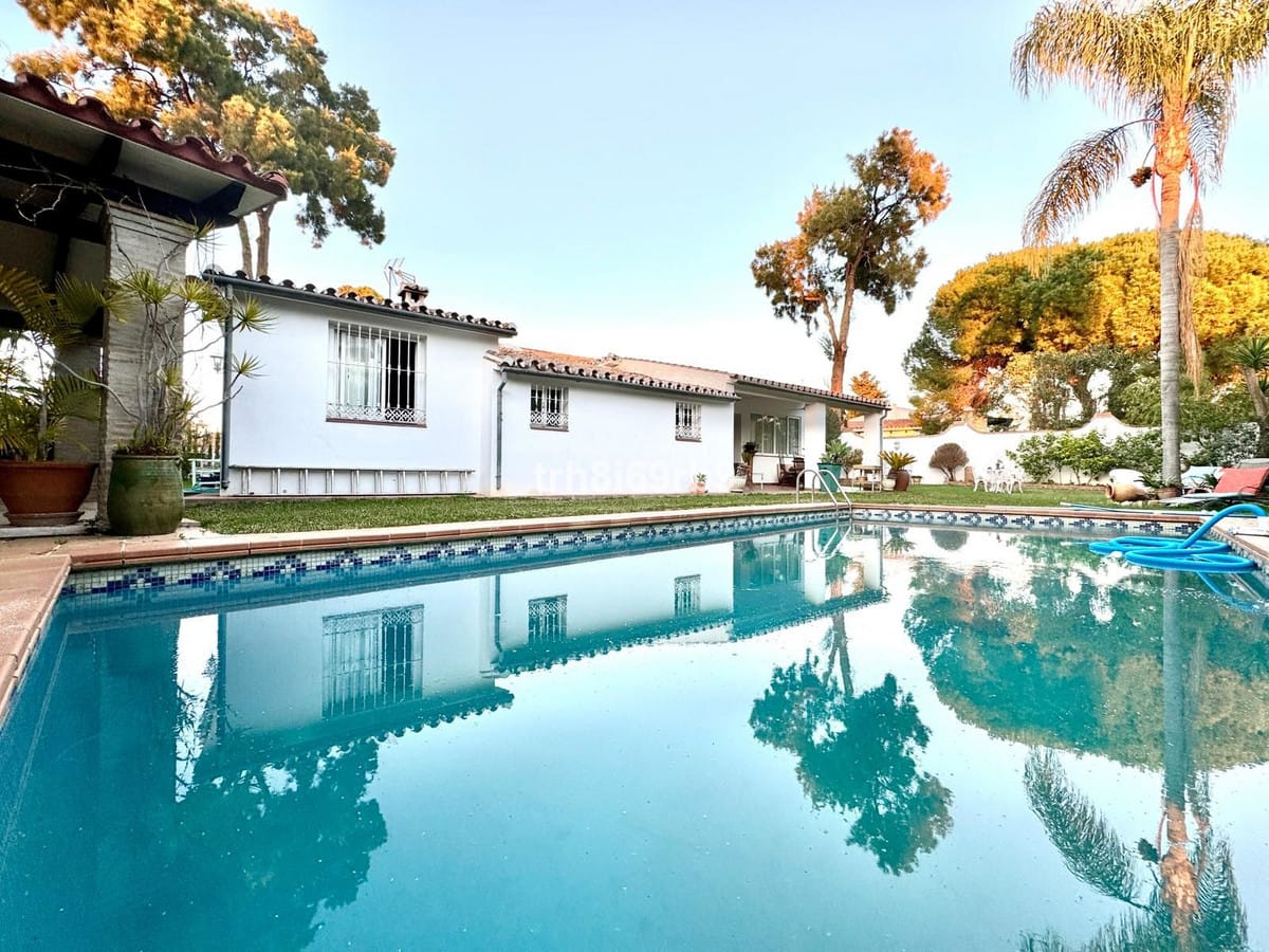 4 bedroom Villa For Sale