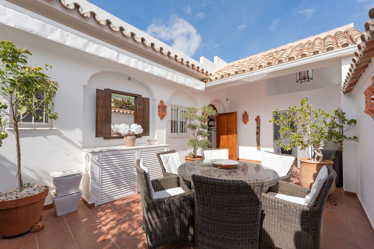 3 bedroom Villa For Sale