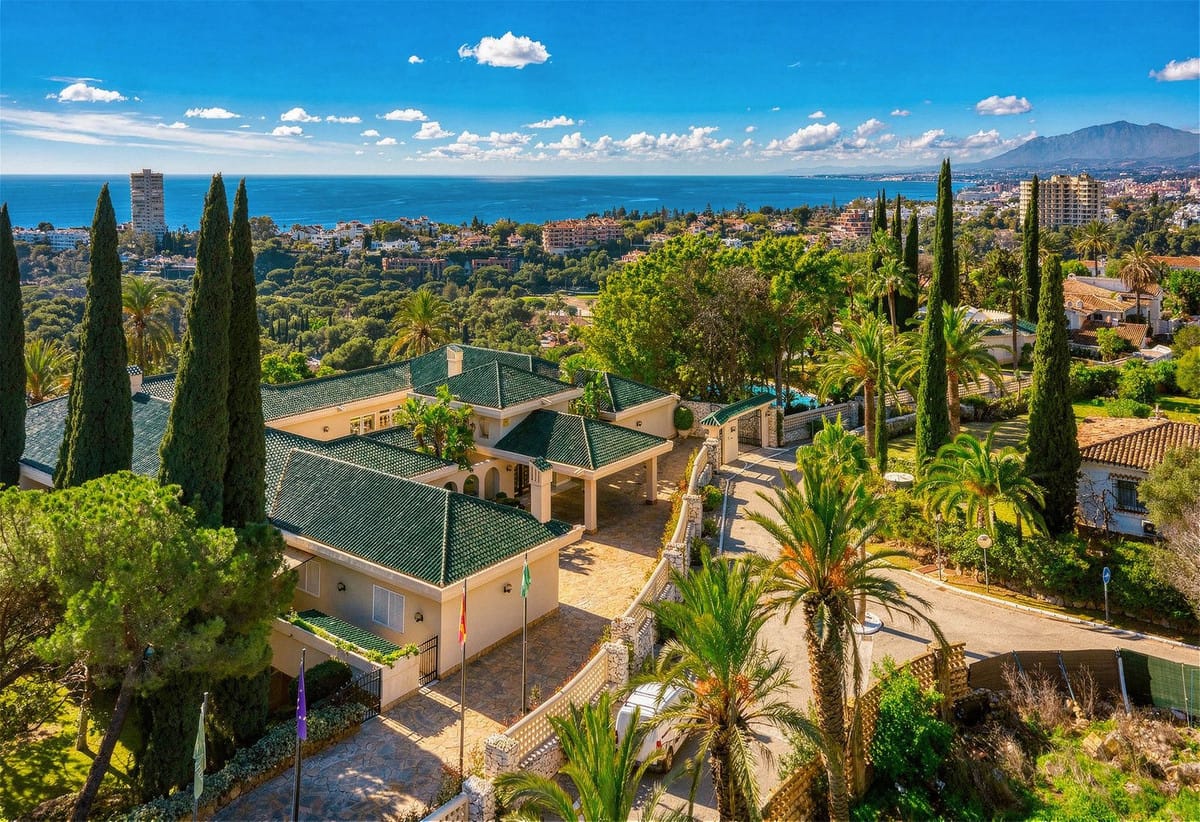 10 Bed Villa in Spain