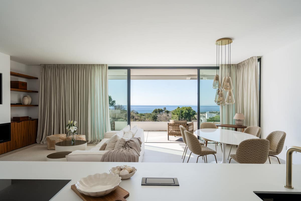 3 bedroom Apartment For Sale
