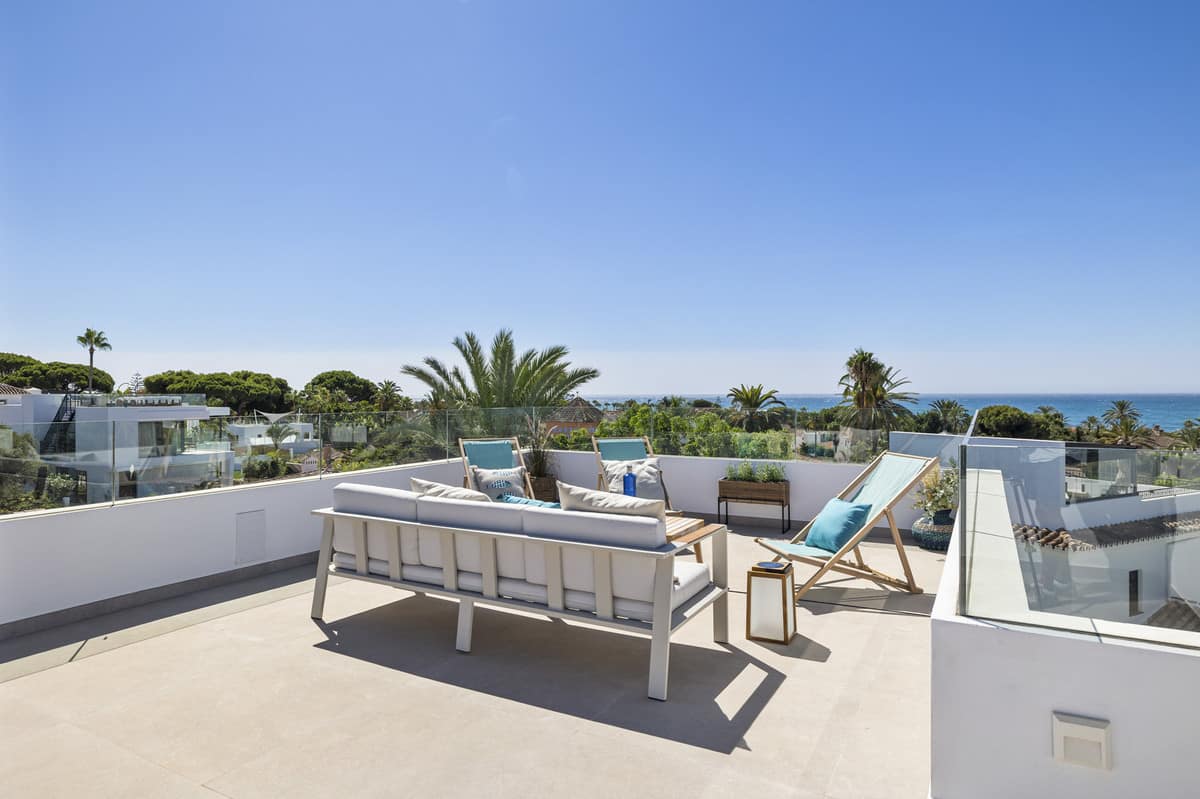 5 bedroom Villa For Sale