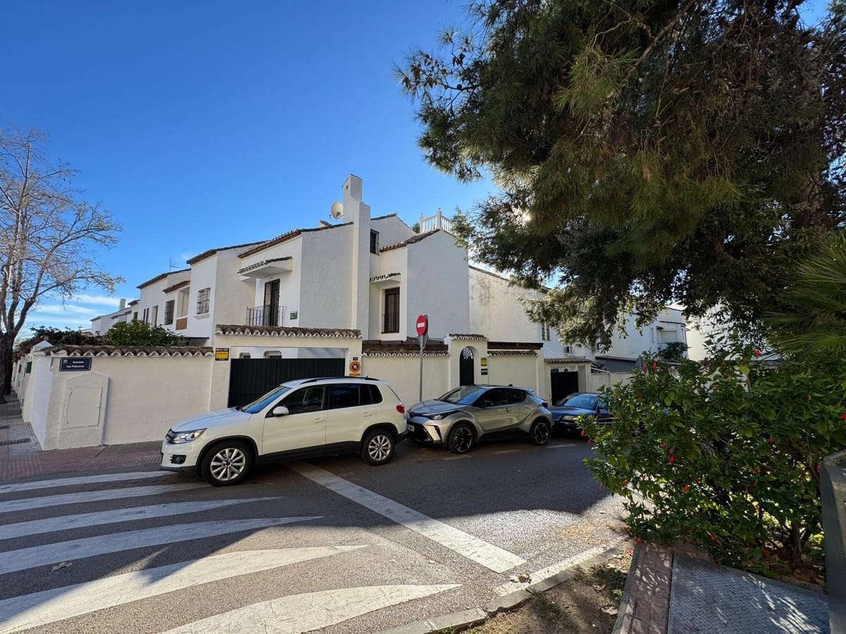 4 bedroom Villa For Sale