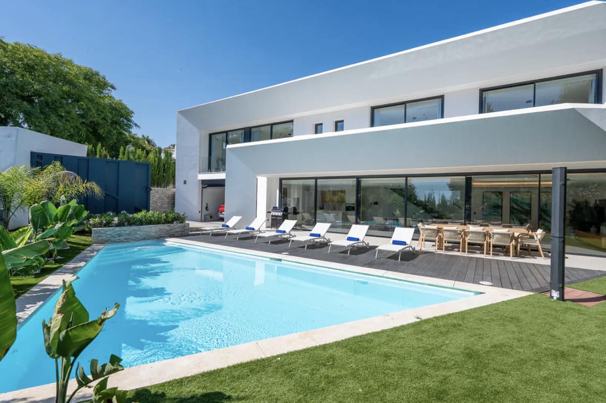 4 bedroom Villa For Sale