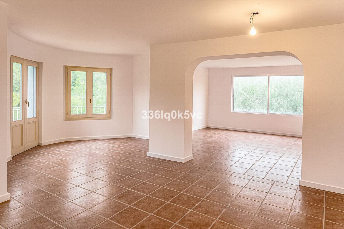 5 bedroom Villa For Sale