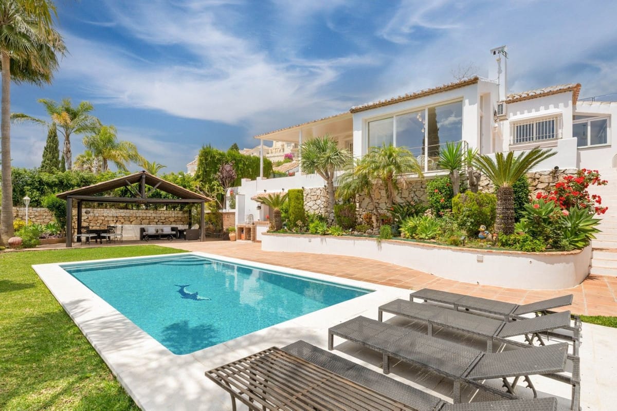 4 bedroom Villa For Sale