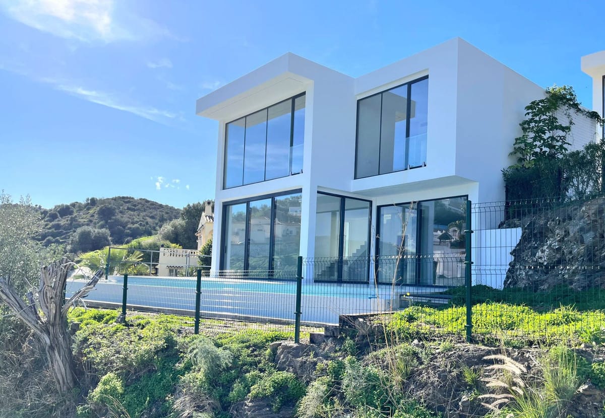 3 bedroom Villa For Sale