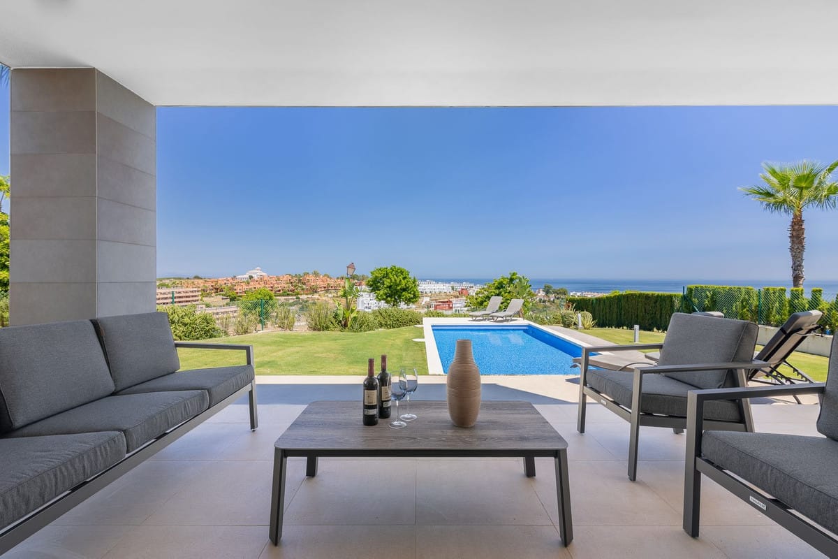 4 bedroom Villa For Sale