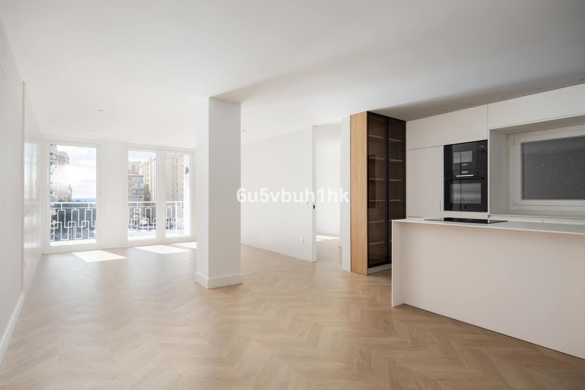 3 bedroom Apartment For Sale