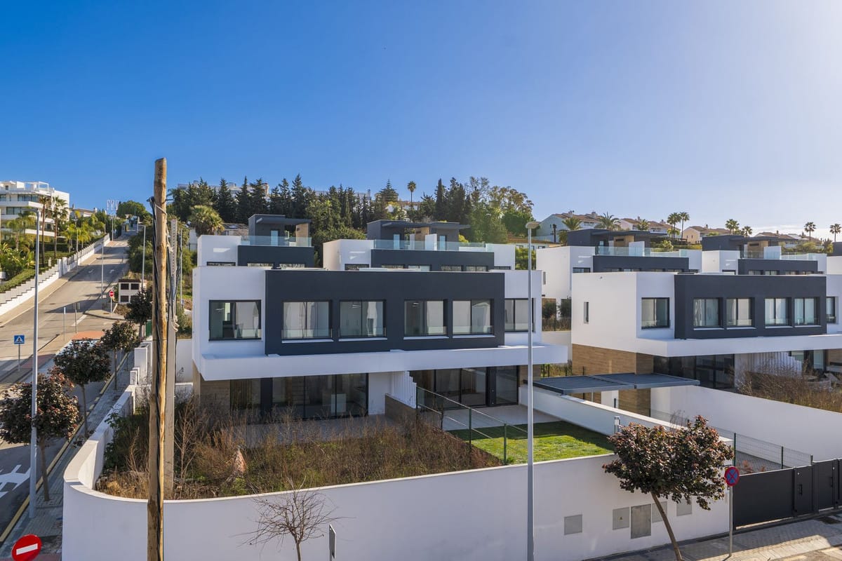 4 bedroom Villa For Sale
