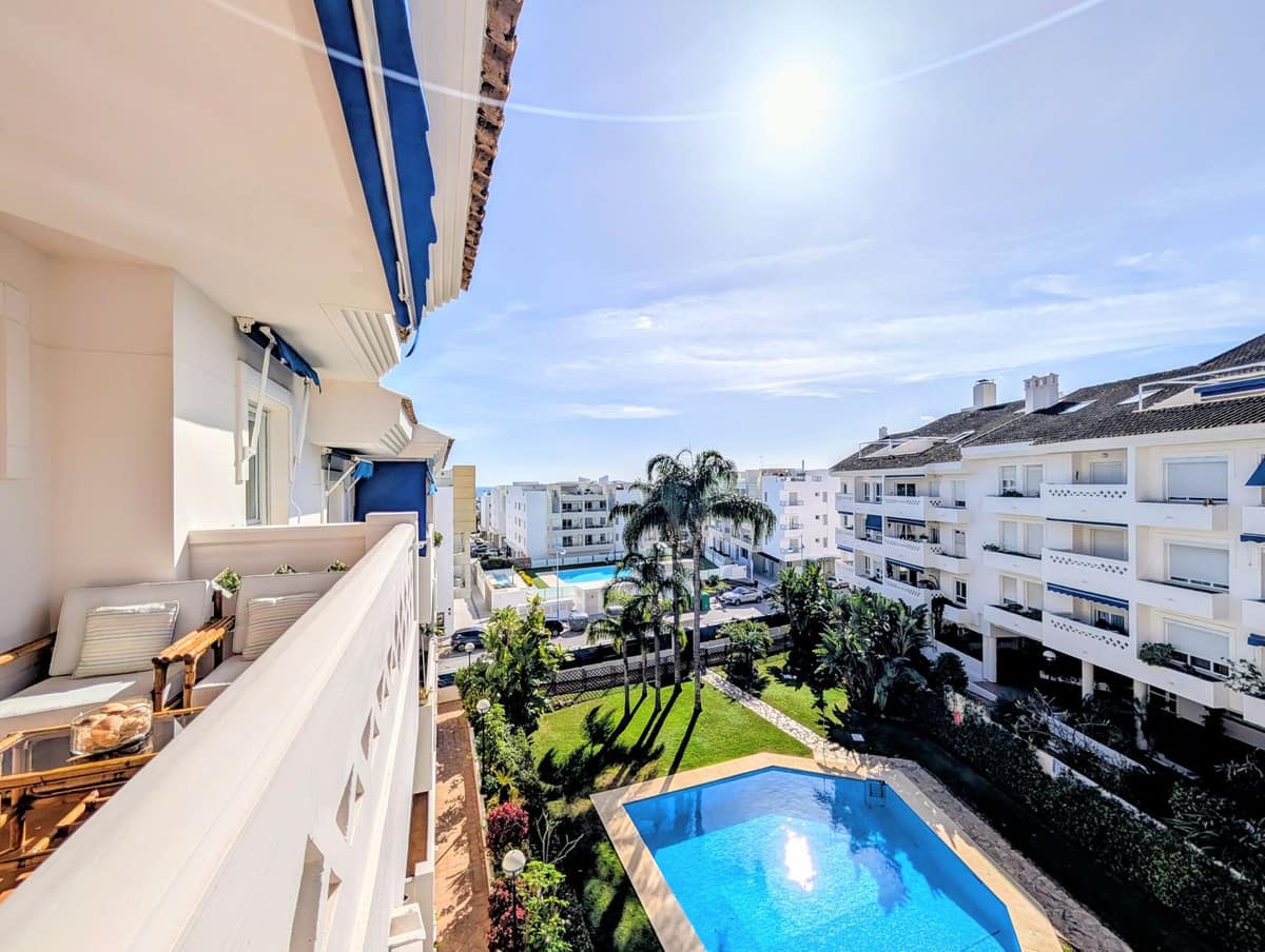4 bedroom Apartment For Sale