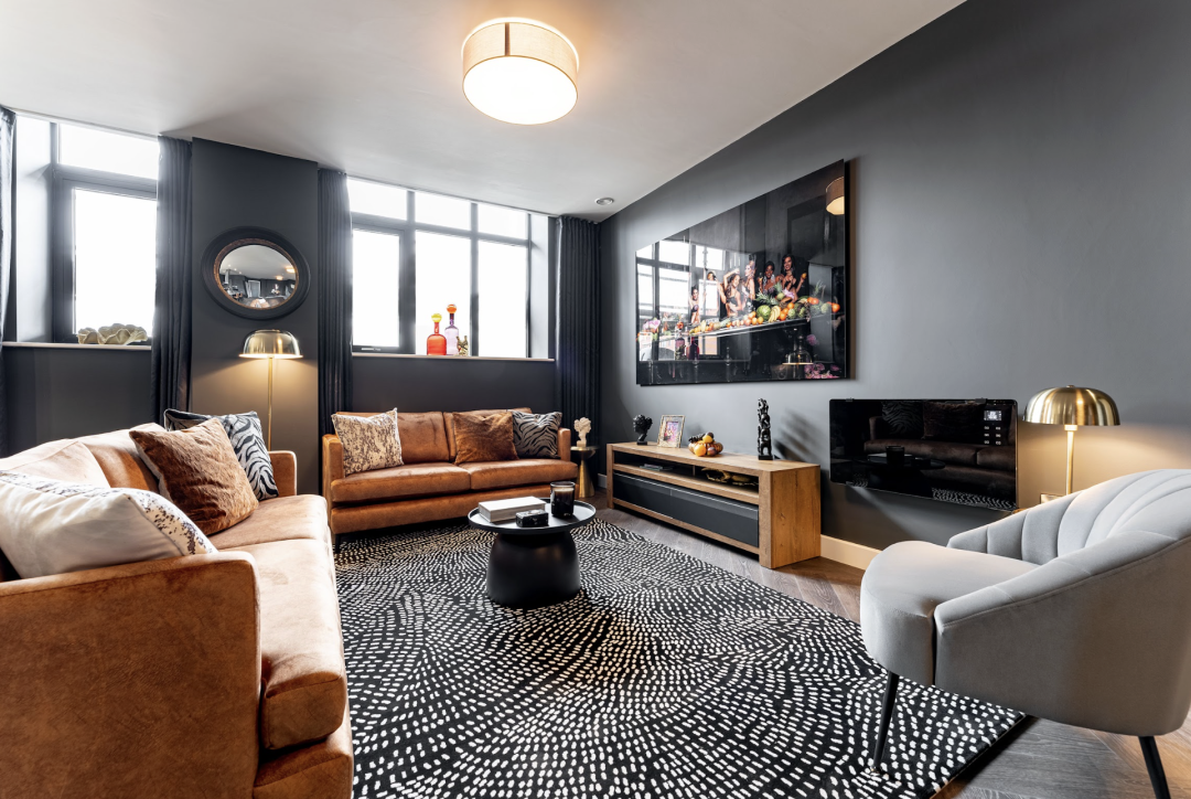 2 bedroom Flat For Sale