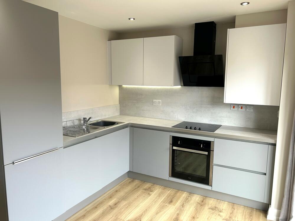  Apartment Let