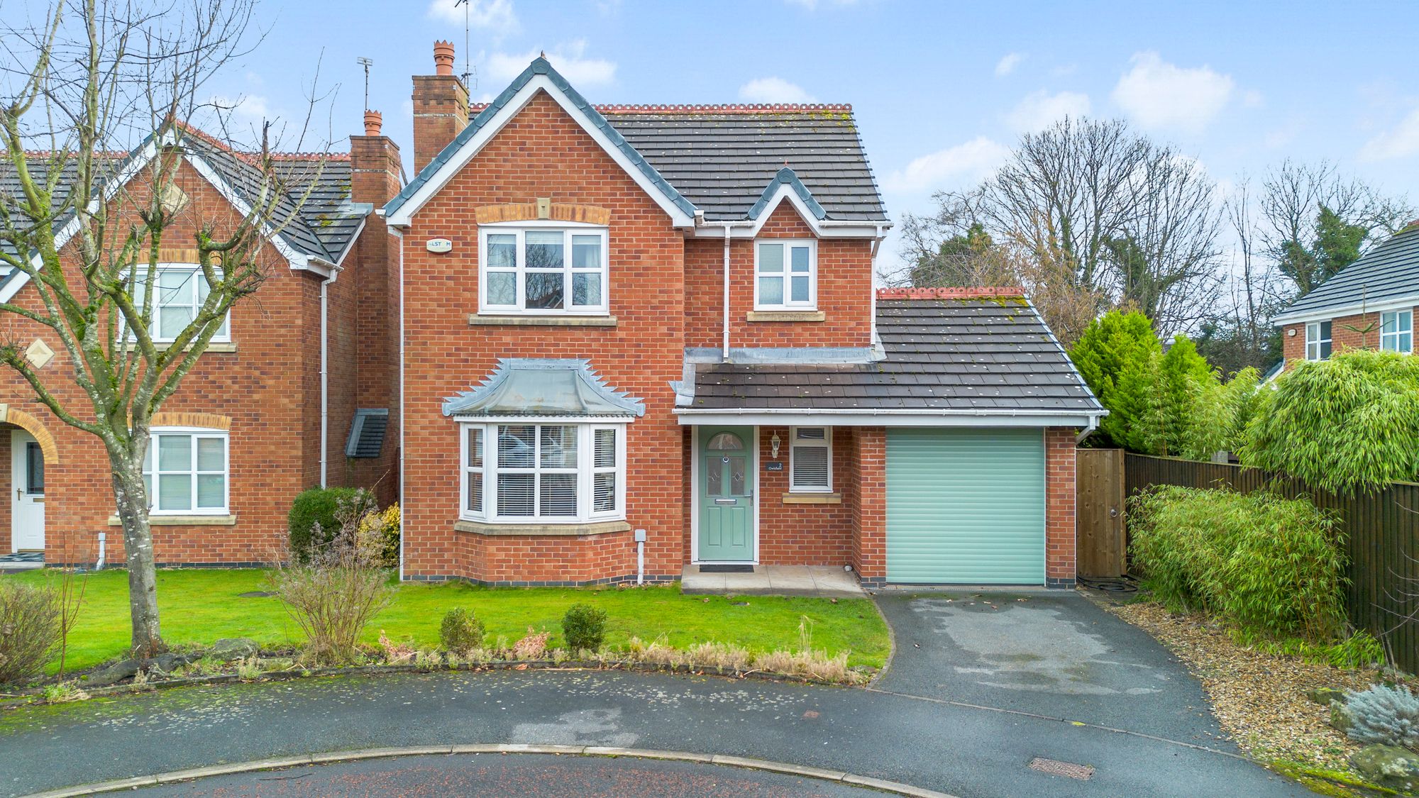 3 bedroom Detached house Under Offer